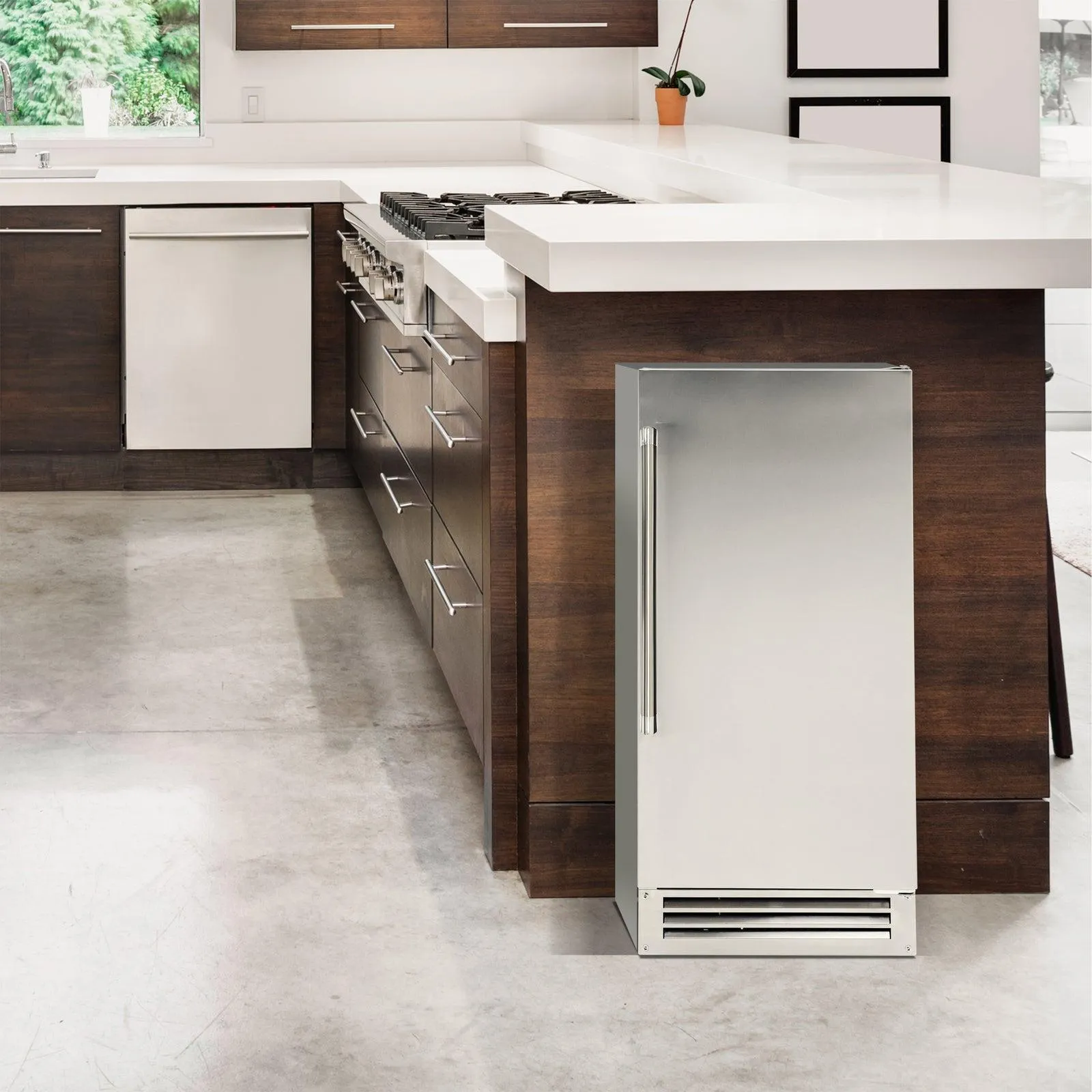 Avanti IME49U3SIS Avanti Elite Built-In Or Freestanding Ice Maker, 15" - Stainless Steel / 49 Lbs