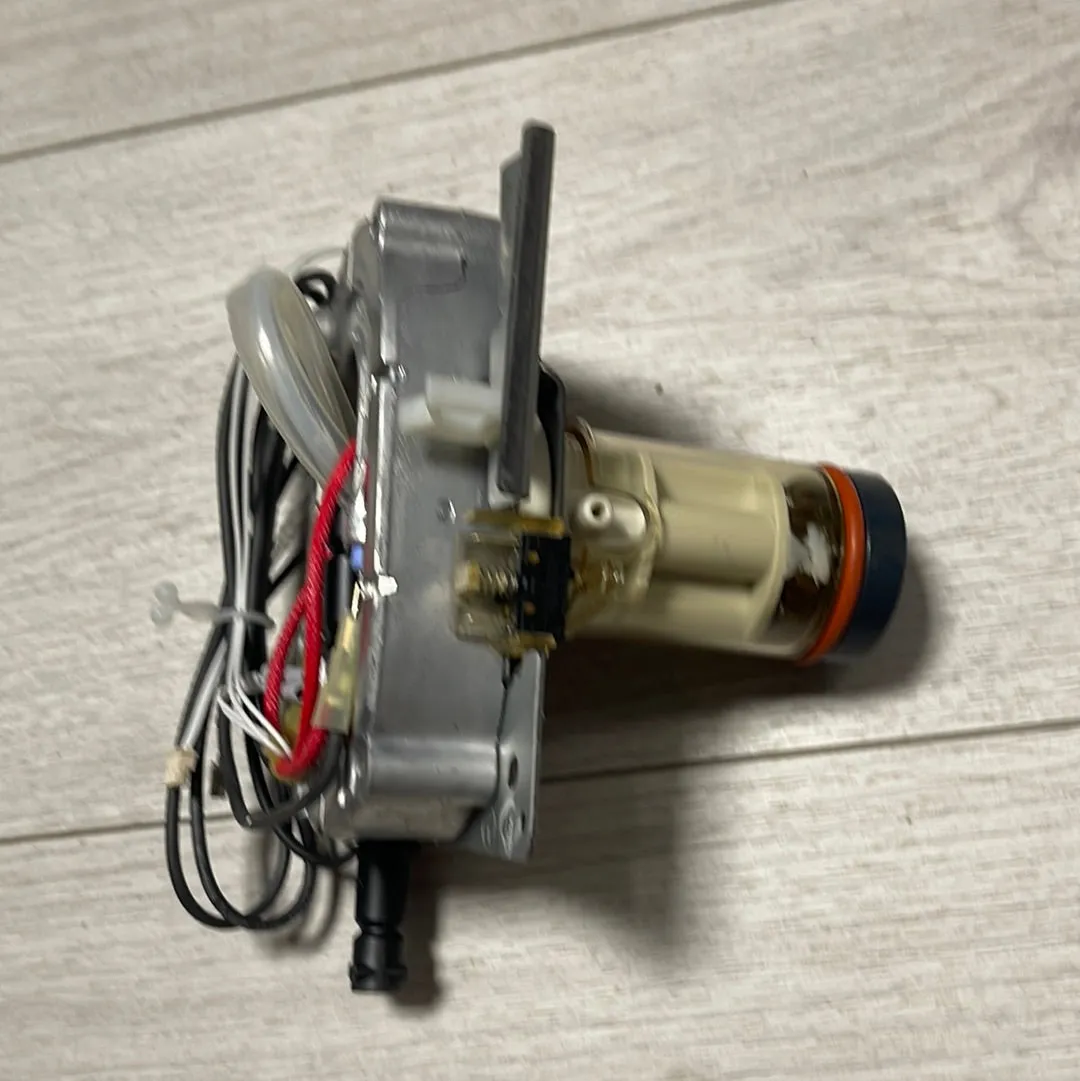 GENERATOR WITH MECHANICS VALVE ASSEMBLY (6X1 120V)